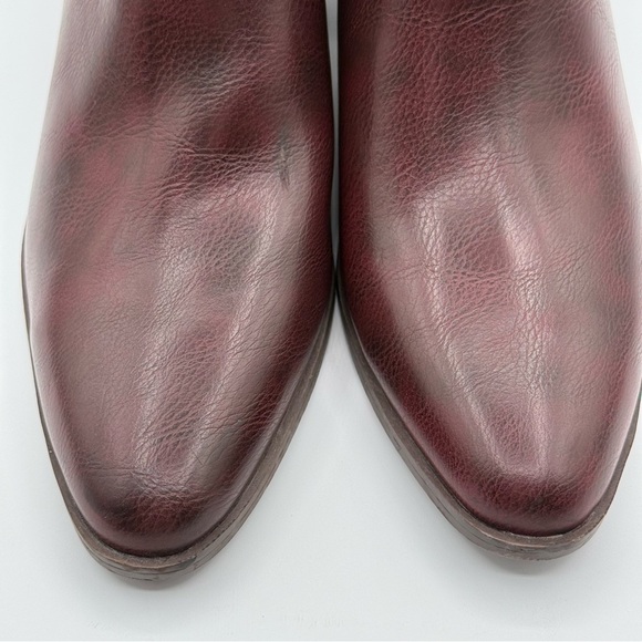 Frye & Co Women’s Vegan Leather Ankle Booties Buckle Block Heel Redwood 9.5 - Picture 7 of 16